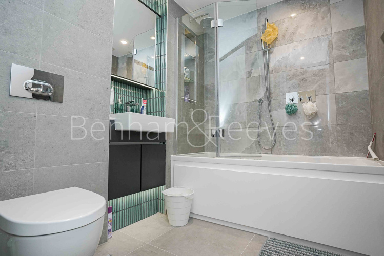 2 bedrooms flat to rent in Brigadier Walk Royal, Arsenal Riverside, SE18-image 14