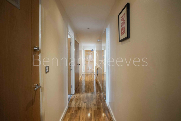 2 bedrooms flat to rent in Sark Towerk, Erebus Drive, SE28-image 11