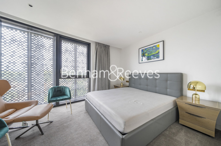 3 bedrooms flat to rent in Lewis Cubitt Square, Kings Cross, N1C-image 4