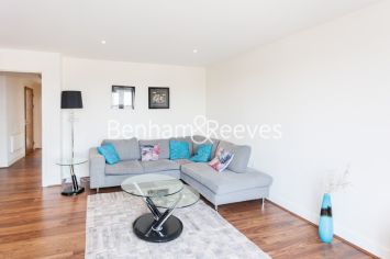 2 bedrooms flat to rent in Bromyard Avenue, Acton, W3-image 1