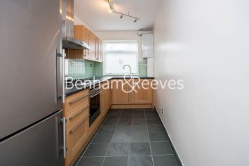 2 bedrooms flat to rent in Mount Park Road, Ealing, W5-image 2