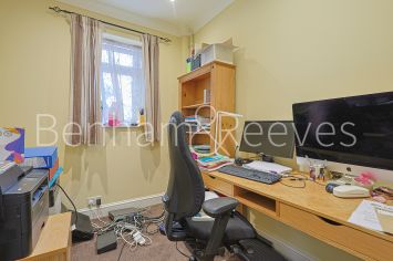 5 bedrooms house to rent in Uneeda Drive, Greenford, UB6-image 13