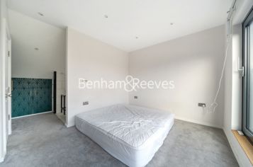 4 bedrooms house to rent in Brentmead gardens, Ealing, NW10-image 5