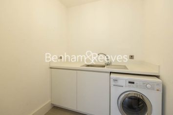 3 bedrooms flat to rent in Roehampton House, Roehampton, SW15-image 9