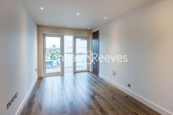 4 bedrooms flat to rent in Regatta Lane, Hammersmith, W6-image 14