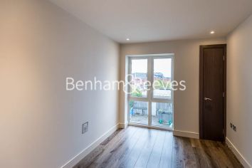 4 bedrooms flat to rent in Regatta Lane, Hammersmith, W6-image 15