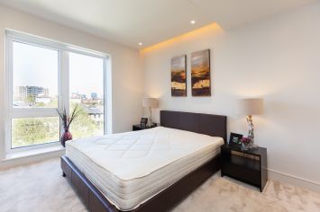 2 bedrooms flat to rent in Fulham Reach, Hammermsith, W6-image 3