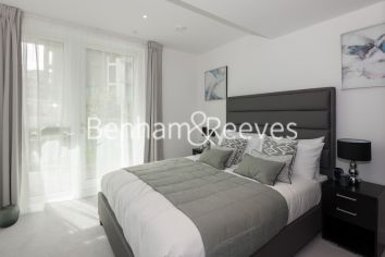 2  bedrooms flat to rent in Sovereign Court, Hammersmith, W6-image 4