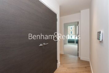 2 bedrooms flat to rent in Sovereign Court, Hammersmith, W6-image 9