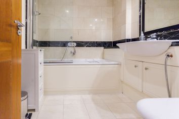 2  bedrooms flat to rent in Harrods Village, Barnes, SW13-image 4