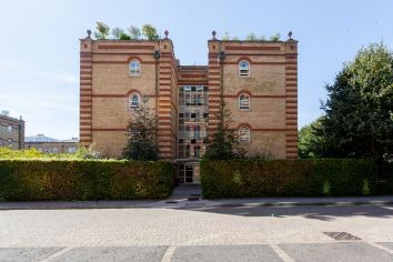 2  bedrooms flat to rent in Harrods Village, Barnes, SW13-image 5