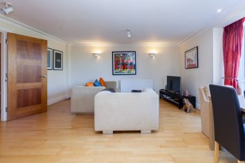 2 bedrooms flat to rent in Harrods Village, Barnes, SW13-image 8