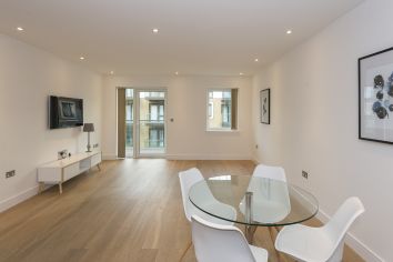 2  bedrooms flat to rent in Faulkner House, Fulham Reach, W6-image 3