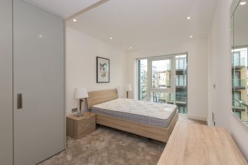 2  bedrooms flat to rent in Faulkner House, Fulham Reach, W6-image 9