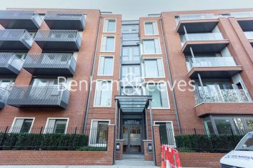 2 bedrooms flat to rent in Matcham House, Hammersmith, W6-image 7