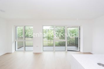 2 bedrooms flat to rent in Holland House, Parrs Way, W6-image 1