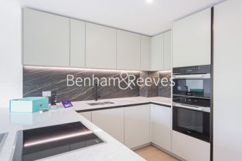 2 bedrooms flat to rent in Holland House, Parrs Way, W6-image 2