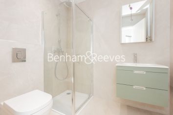 3 bedrooms flat to rent in Disraeli Road, Hammersmith, SW15-image 4