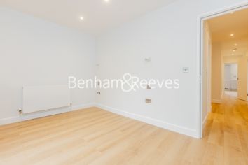 2 bedrooms flat to rent in Disraeli Road, Hammersmith, SW15-image 7