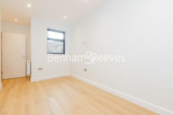 2 bedrooms flat to rent in Disraeli Road, Hammersmith, SW15-image 13