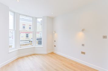 2  bedrooms flat to rent in Disraeli Road, Hammersmith, SW15-image 17