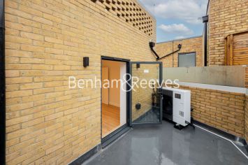 2 bedrooms flat to rent in Disraeli Road, Hammersmith, SW15-image 5