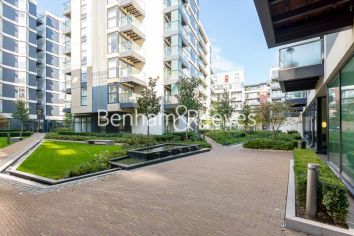 2 bedrooms flat to rent in Dance Square, City, EC1V-image 5