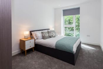 1 bedroom flat to rent in Vaughan Way, Wapping, E1W-image 3