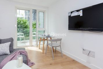 1 bedroom flat to rent in Vaughan Way, Wapping, E1W-image 10