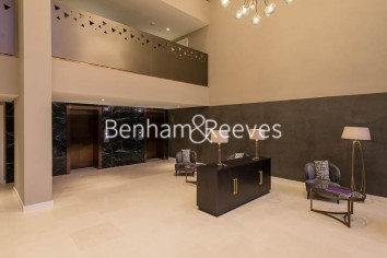 3  bedrooms flat to rent in Rosemary Building, Royal Mint Gardens, E1-image 11