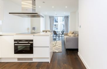 1  bedroom flat to rent in Rosemary Place, Royal Mint Gardens, E1-image 2