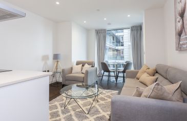 1  bedroom flat to rent in Rosemary Place, Royal Mint Gardens, E1-image 3