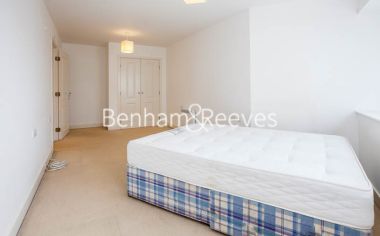 2 bedrooms flat to rent in Tarves Way, Surrey Quays, SE10-image 4