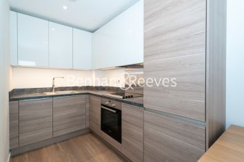 1 bedroom flat to rent in Whiting Way, Surrey Quays, SE16-image 2