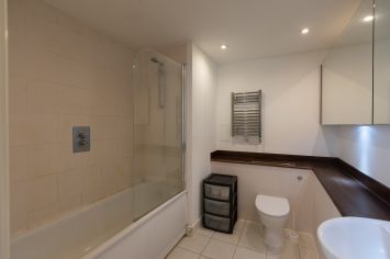 1  bedroom flat to rent in Canada Water, London, SE16-image 5