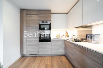 2 bedrooms flat to rent in Whiting Way, Surrey Quays, SE16-image 2