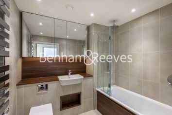 1 bedroom flat to rent in Wandsworth Road, Nine Elms Point, SW8-image 4