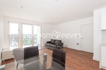 1 bedroom flat to rent in Wandsworth Road, Nine Elms Point, SW8-image 6