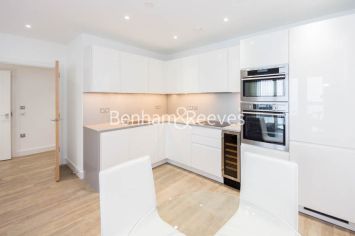1 bedroom flat to rent in Wandsworth Road, Nine Elms, SW8-image 2