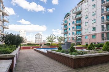 2 bedrooms flat to rent in St George’s Wharf, Nine Elms, SW8-image 7