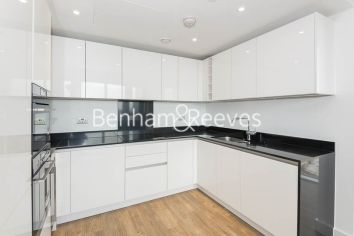 2 bedrooms flat to rent in Wandsworth Road, Nine Elms Point, SW8-image 2