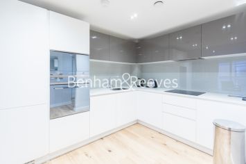 2 bedrooms flat to rent in Lambeth High Street, Vauxhall, SE1-image 2
