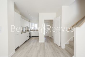 3 bedrooms house to rent in Cherry Mews, Tooting, SW17-image 8