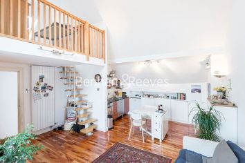 2  bedrooms flat to rent in Heath Drive, Hampstead, NW3-image 2