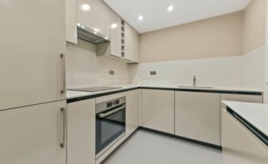 3 bedrooms flat to rent in Cresta House, Finchley Road, NW3-image 3