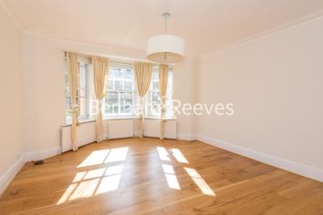 4 bedrooms flat to rent in East Heath Road, Hampstead, NW3-image 6