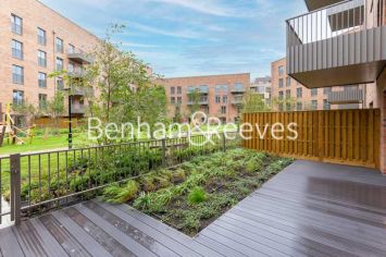 1 bedroom flat to rent in Explorer Way, Hampstead, NW7-image 5