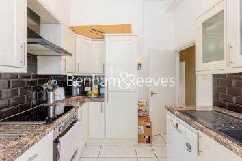 3 bedrooms flat to rent in Langland Mansions, Hampstead, NW3-image 8