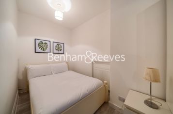 Studio flat to rent in Greencroft Gardens, Hampstead, NW6-image 4