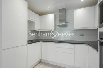 2 bedrooms flat to rent in Royal Drive, Friern Barnet, N11-image 2